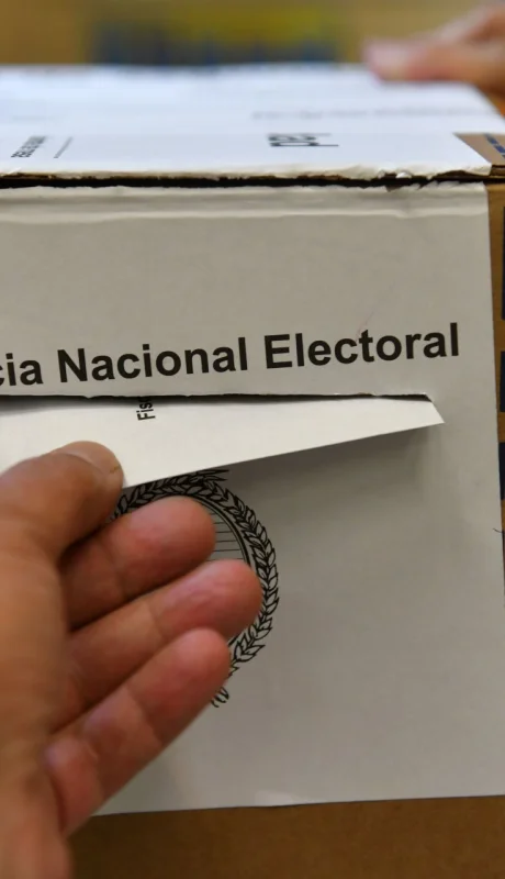 Si no votaste, ¡justifica tu ausencia! Conocé cómo evitar quedar inhabilitado para trámites vitales.