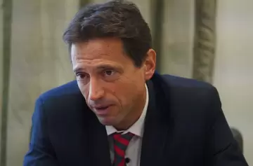 Papelón en San Lorenzo: Moretti tuvo que salir escoltado por la policía