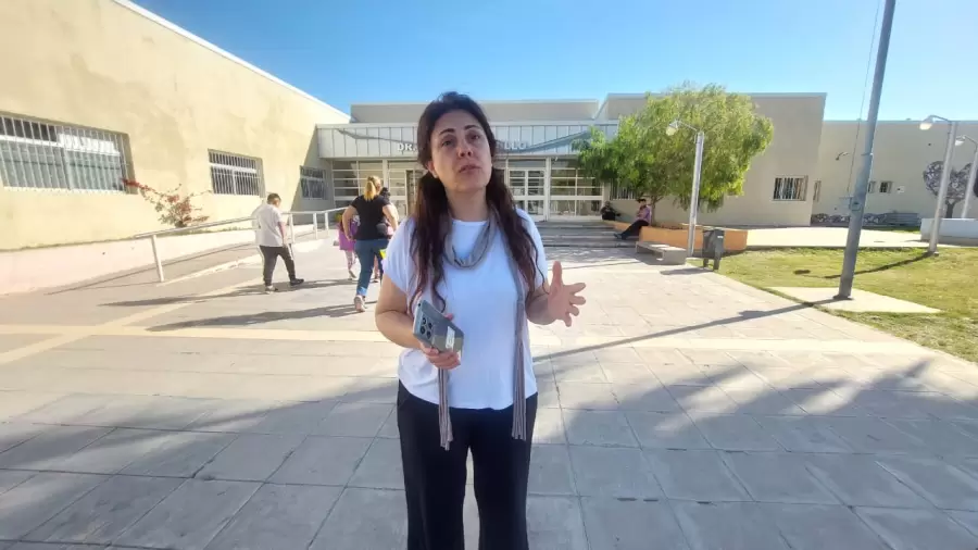 Intérprete Superior en Lenguaje de Señas Argentina, Marcela Bosio.