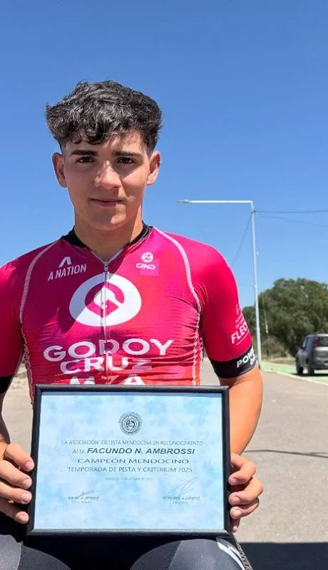 Facundo Ambrossi, campeón mendocino