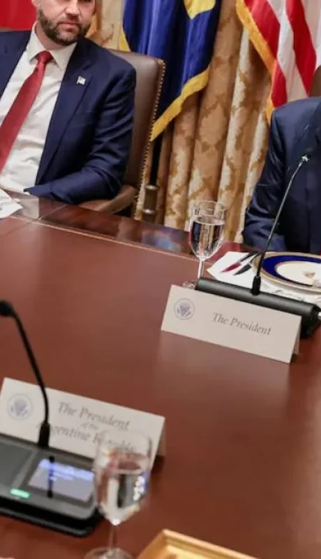 "Si gana, vamos a ayudarlo mucho. Y si no gana, no vamos a perder el tiempo" (D. Trump).