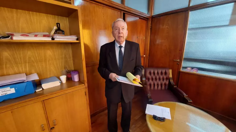 Diputado Edgardo Civit Evans (LAUM).