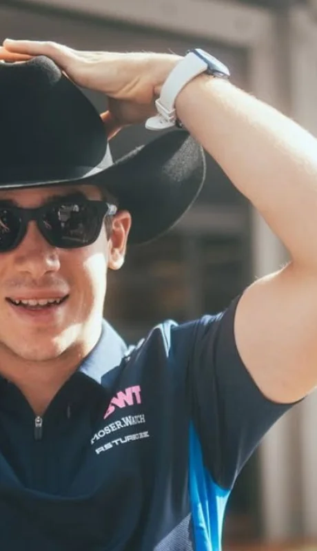 El look de Franco Colapinto en la previa del GP de Texas.