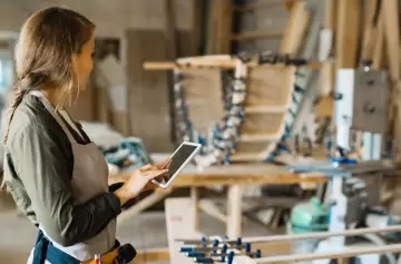 Reforma laboral: salarios dinámicos y claridad para autónomos, claves para jóvenes y emprendedores