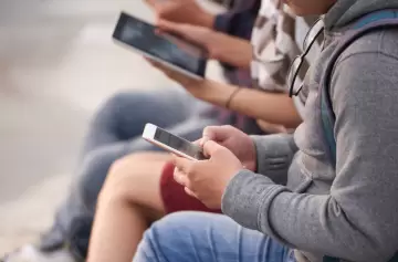 Apuestas online: UNICEF revela el impacto devastador en la salud mental de 1 de cada 4 adolescentes