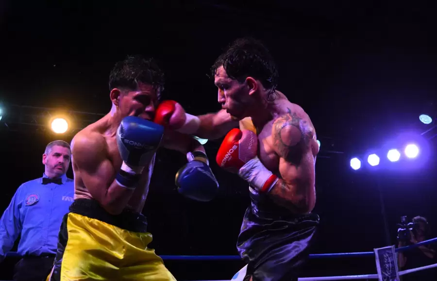 Juan Carrasco volvió al cuadrilátero tras un año de ausencia/ Fuente: Fotos Jorge Márquez