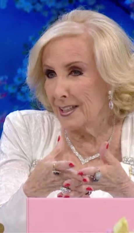 A la diva de los sábados le armaron una mesa picante. (Imagen: archivo web)