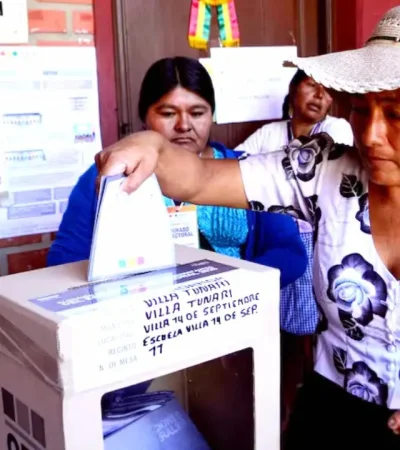 Más de 369 000 bolivianos en el extranjero estaban habilitados para votar, siendo la Argentina el país con mayor número de electores.