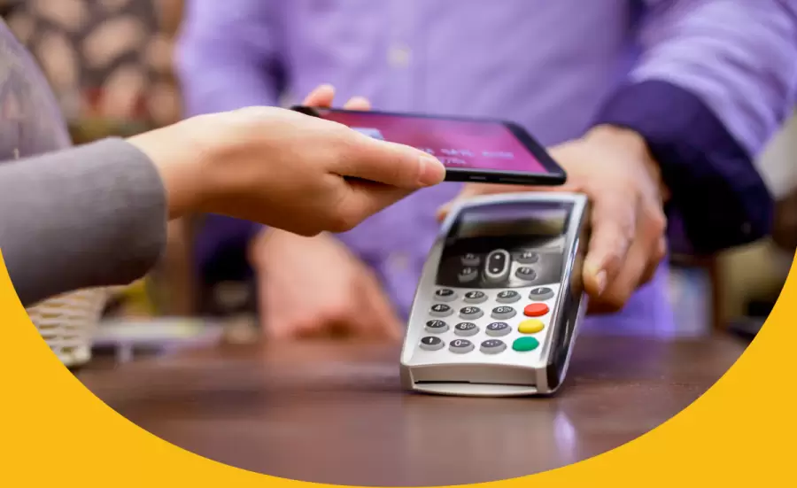 Menos contacto con el dinero, misma transacción.