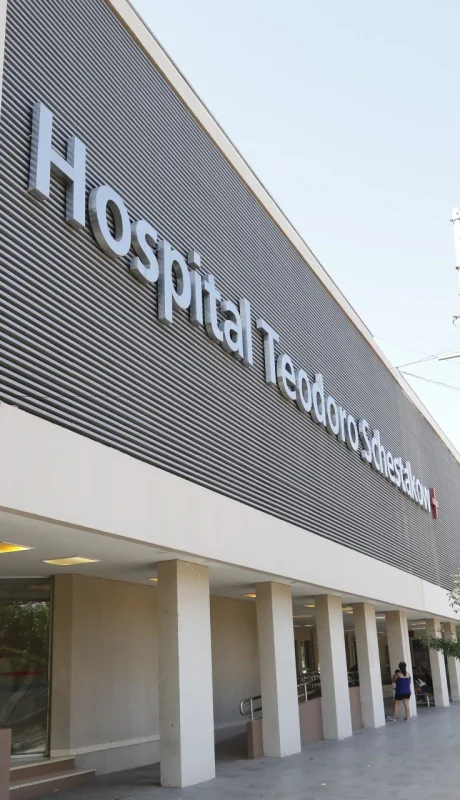 Una mujer de 86 años y una niña de 7 años permanecen internadas en estado delicado en el Hospital Schestakow.