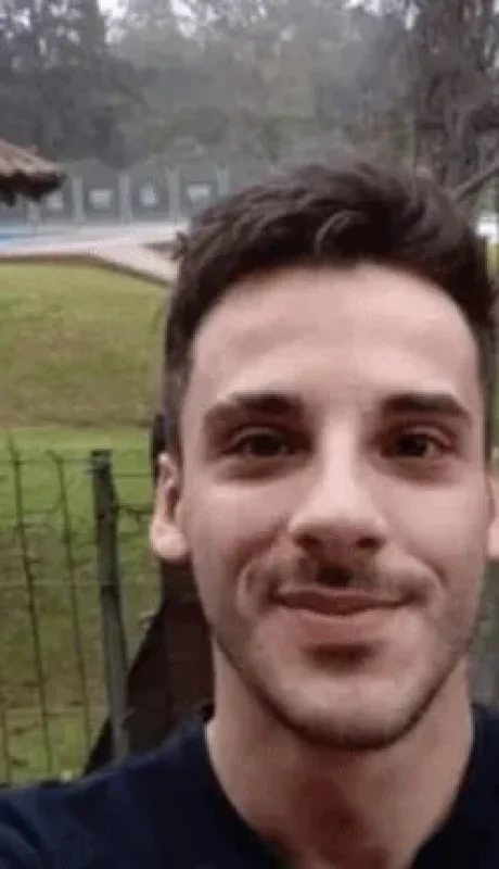 El joven fue asaltado cuando estaba con su novia en la Costanera de Rosario/ Fuente: X