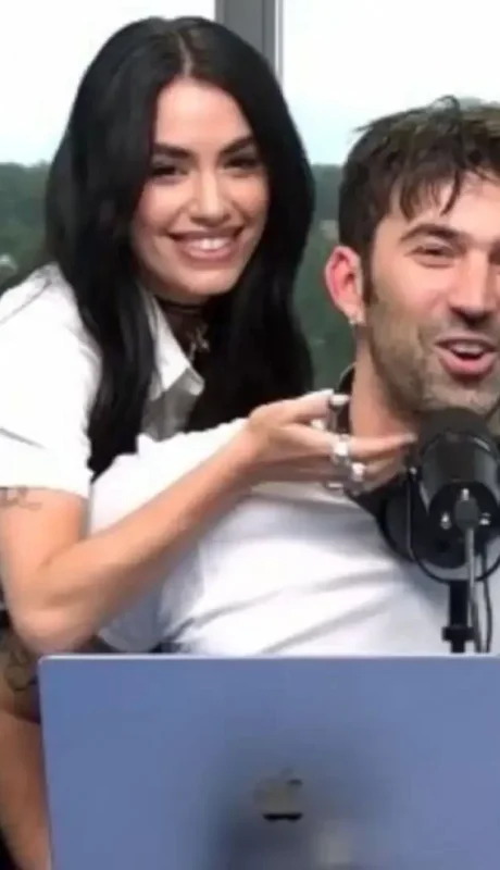 Lali Espósito y Pedro Rosemblat.