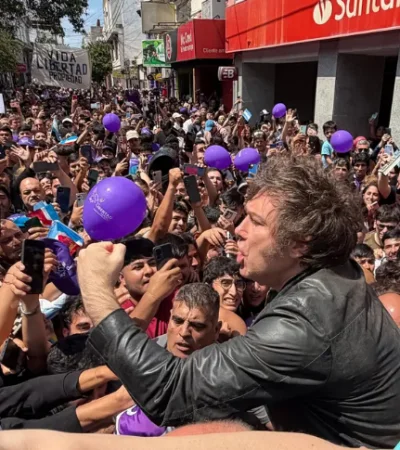 Campaña de La Libertad Avanza: Javier Milei estará este viernes en Tres de Febrero.