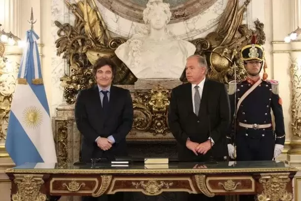 Javier Milei con Gerardo Werthein/ Fuente: X