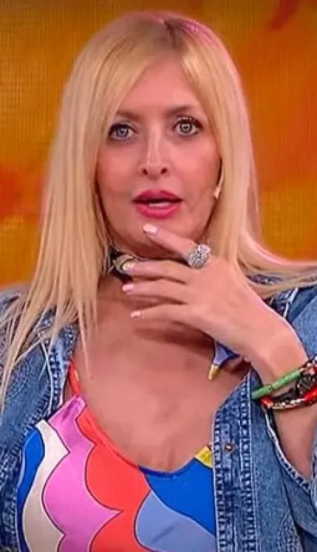 Yuyito González saludó a Milei.