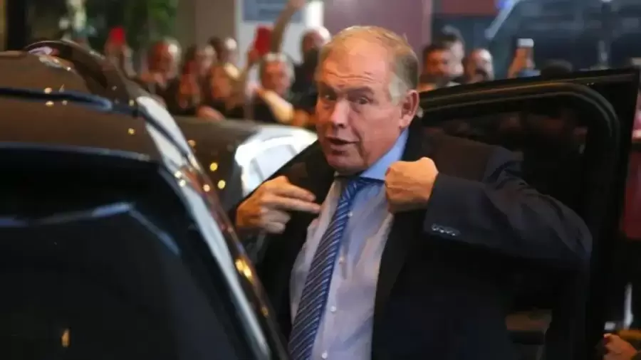 El Gobierno tomó la decisión de "revisar los movimientos diplomáticos" que había dispuesto Werthein en los últimos días.