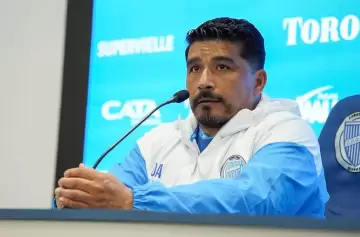 Omar Asad inició su tercer ciclo en Godoy Cruz: "Venimos a dirigir tres finales"