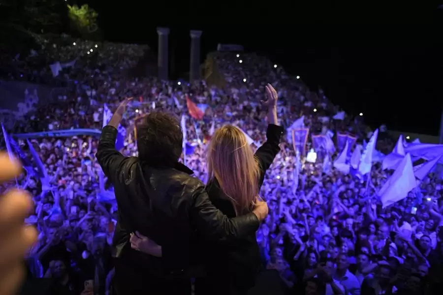 Cierre de campaña de Javier Milei en Rosario