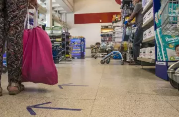 Persiste la agonía de los bolsillos argentinos: el consumo masivo cayó 6,3% en septiembre