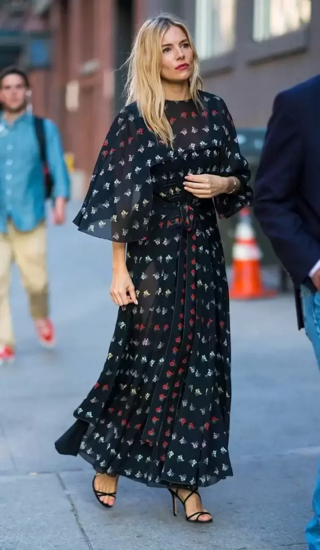 La actriz Sienna Miller fue la representación del look Boho Chic.