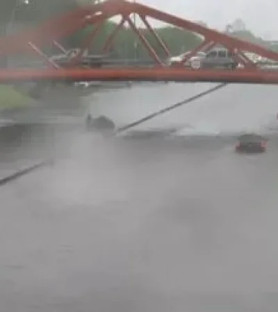 Un taxista falleció tras descompensarse durante el temporal en AMBA y quedar atrapado en la General Paz/ Fuente: X