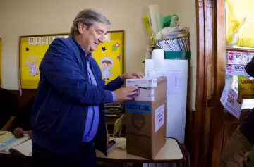 Emir Félix, tras emitir su voto: "Vamos a defender los intereses de todos los mendocinos"