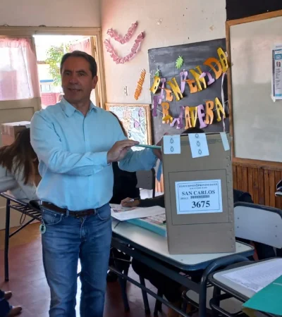 Jorge Difonso pidió a los mendocinos que acudan a las aescuelas a emitir su voto.