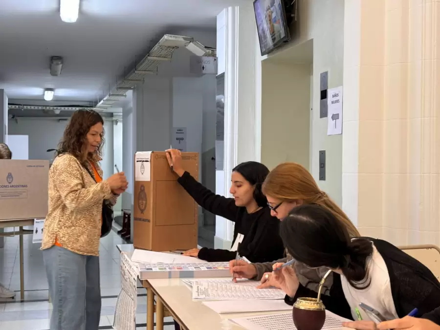 Cómo fue votar con Boleta Única Papel en Argentina.