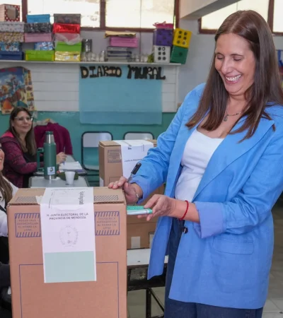 Marisa Uceda votó y pidió poner un límite a Milei en estas elecciones.