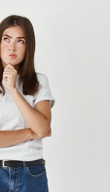 "Agarrarse la pera": el gesto que revela cómo funciona tu mente.