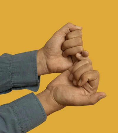 Dedos y palmas: pistas psicológicas que revelan tu estado emocional.