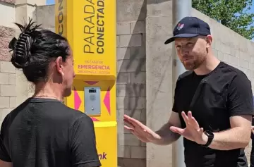 Luján de Cuyo inauguró paradas conectadas a la Policía para proteger a los vecinos