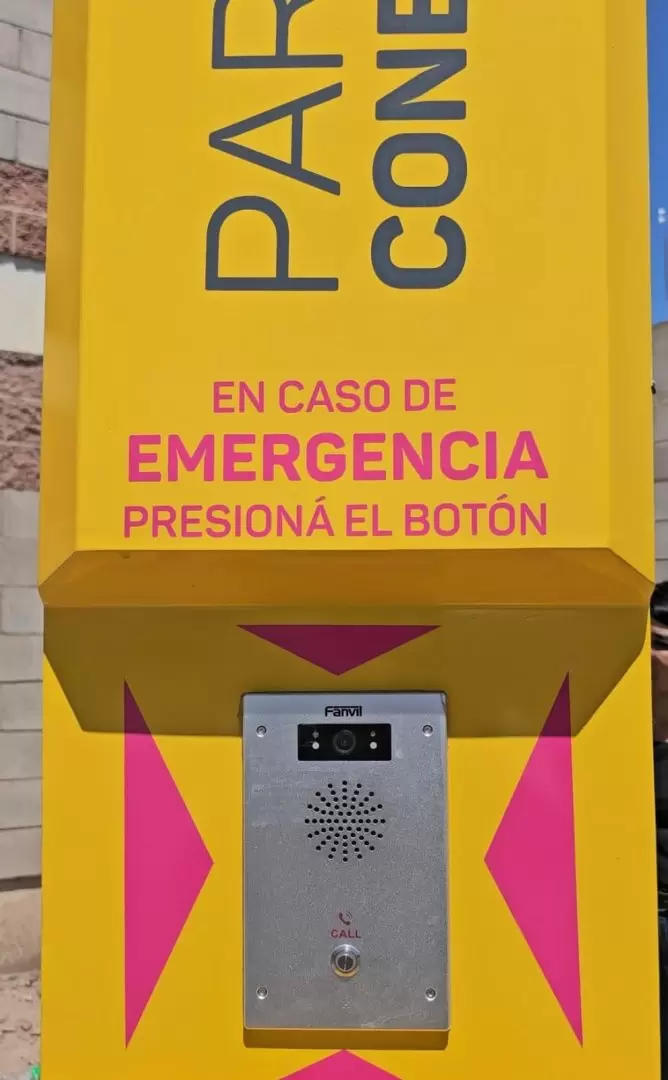 Luján de Cuyo inauguró las paradas conectadas para más seguridad de los vecinos/ Fuente: Prensa Luján de Cuyo