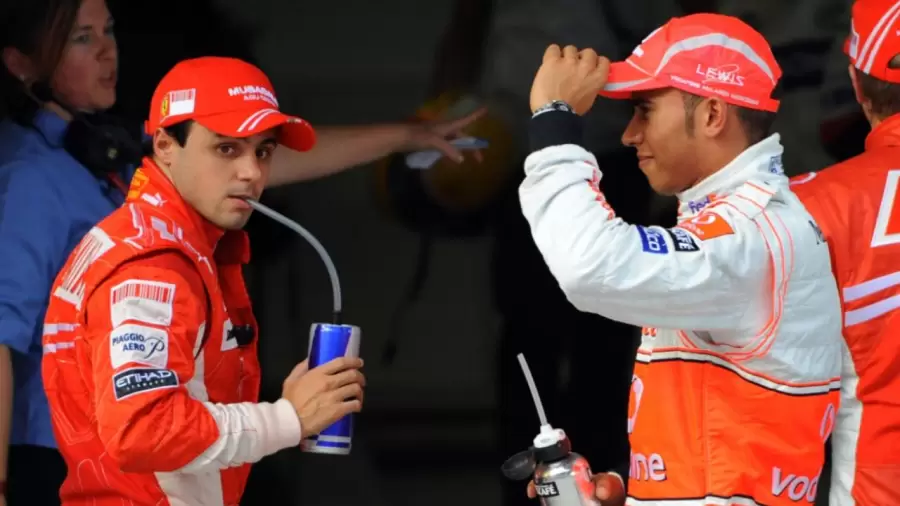Felipe Massa reclama la corona que perdió con Lewis Hamilton en 2008.
