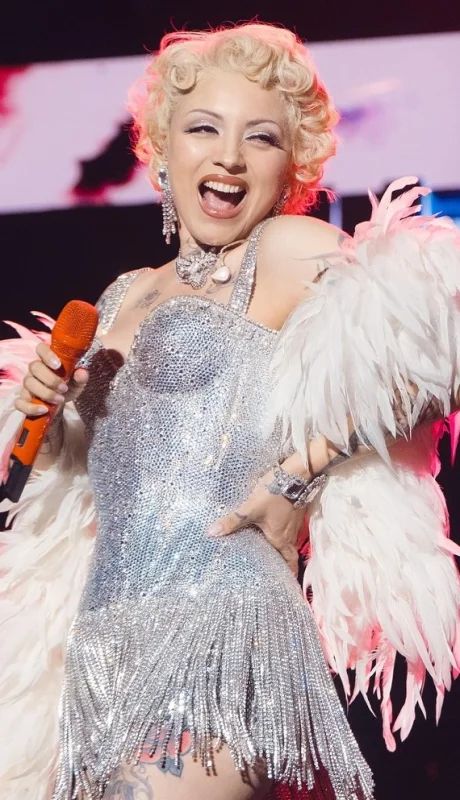 La nueva imagen de Mon Laferte