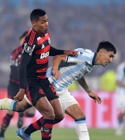 Lindo partido entre Racing y Flamengo.