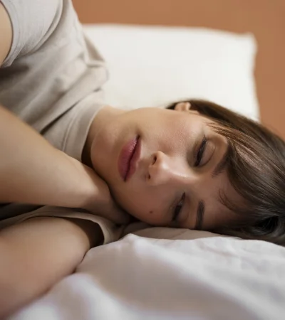 Estrategia de sueño rápido: relajación y visualización paso a paso.