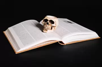 Tres novelas de terror que renuevan el miedo en Halloween: trauma, crítica social y horror