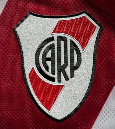 River quiere dar varios golpes en el mercado.