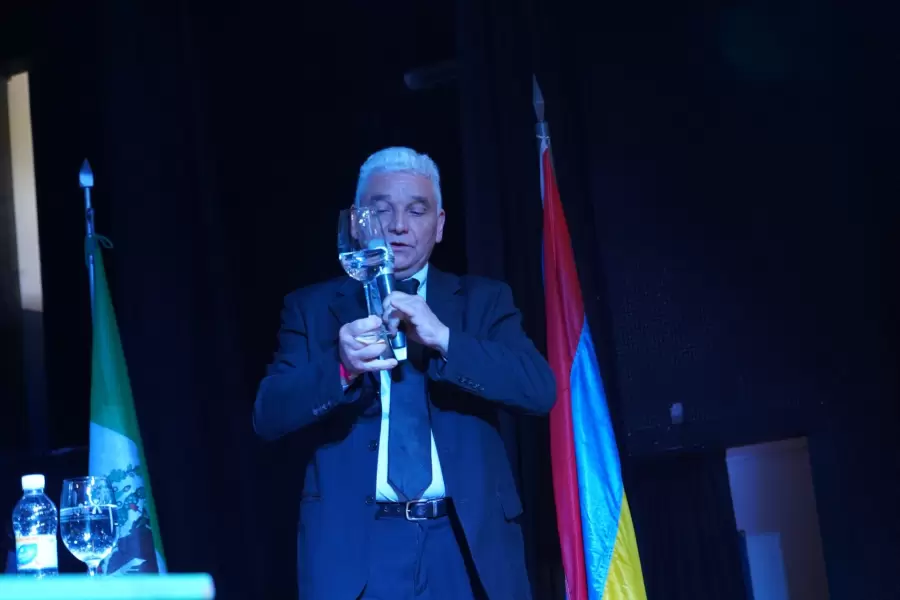 whatsapp image 2025-10-31 at 19.54.07