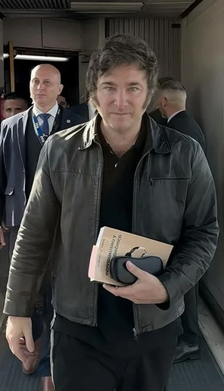 Javier Milei planea viajar a Londres en 2026