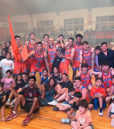 Rivadavia festejó ante su gente.