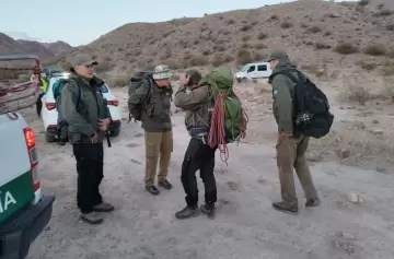 Fuerte operativo para rescatar el cuerpo sin vida de un hombre en el arroyo El Chacal