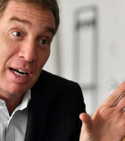 La llegada de Santilli al gabinete reaviva el debate sobre el concepto de "casta" y el futuro de la estrategia oficialista.