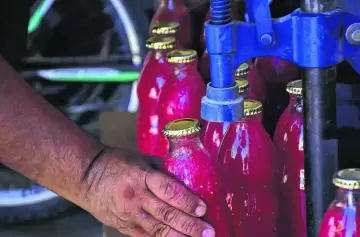 Botulismo: padre e hija luchan por su vida tras intoxicarse con salsa tomate en Tunuyán
