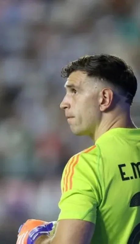 El Dibu no sería tenido en cuenta por Scaloni para la Fecha FIFA.