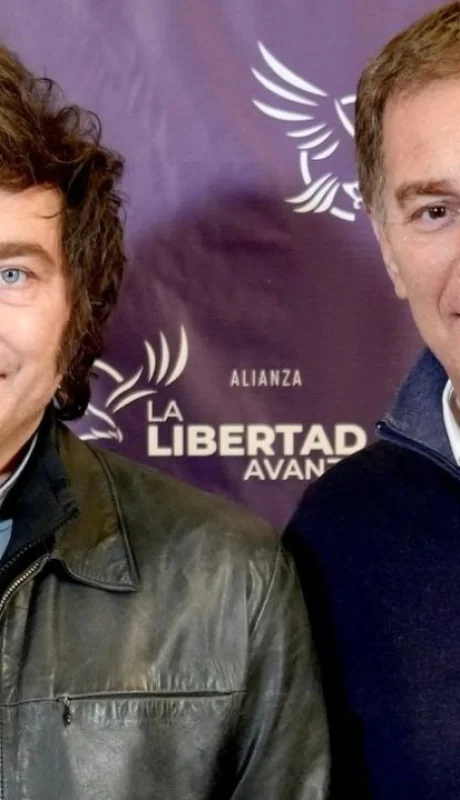 El presidente Javier Milei y Diego Santilli, triunfador en la Provincia de Buenos Aires. Foto: web