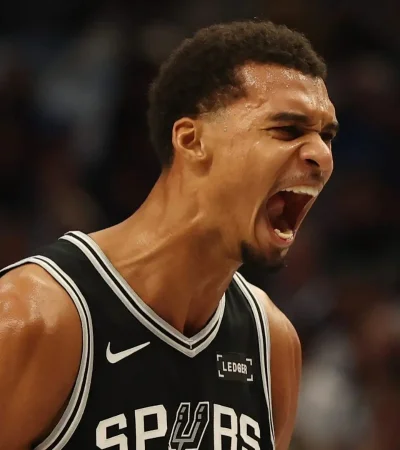 Wembanyama volvió después de su lesión.