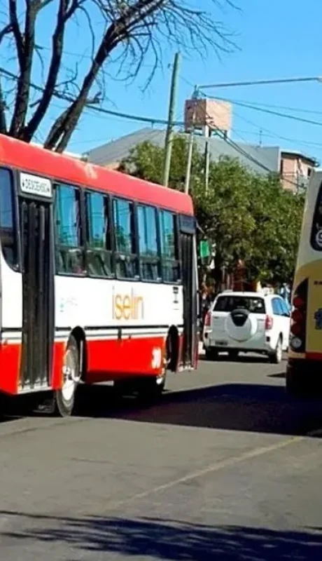 "Un vecino de Luján de Cuyo recorre 21 kilómetros y paga mil pesos. Un sanrafaelino recorre lo mismo, y paga 2.300 pesos" (M. Sat).