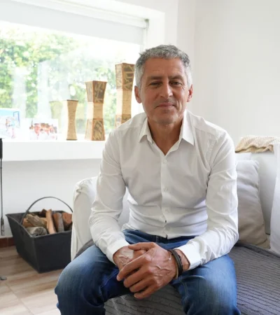 Carlos Dávila titular de la entidad